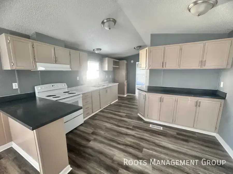 3314 Sawfish Ct #6 - Photo 3 of 13