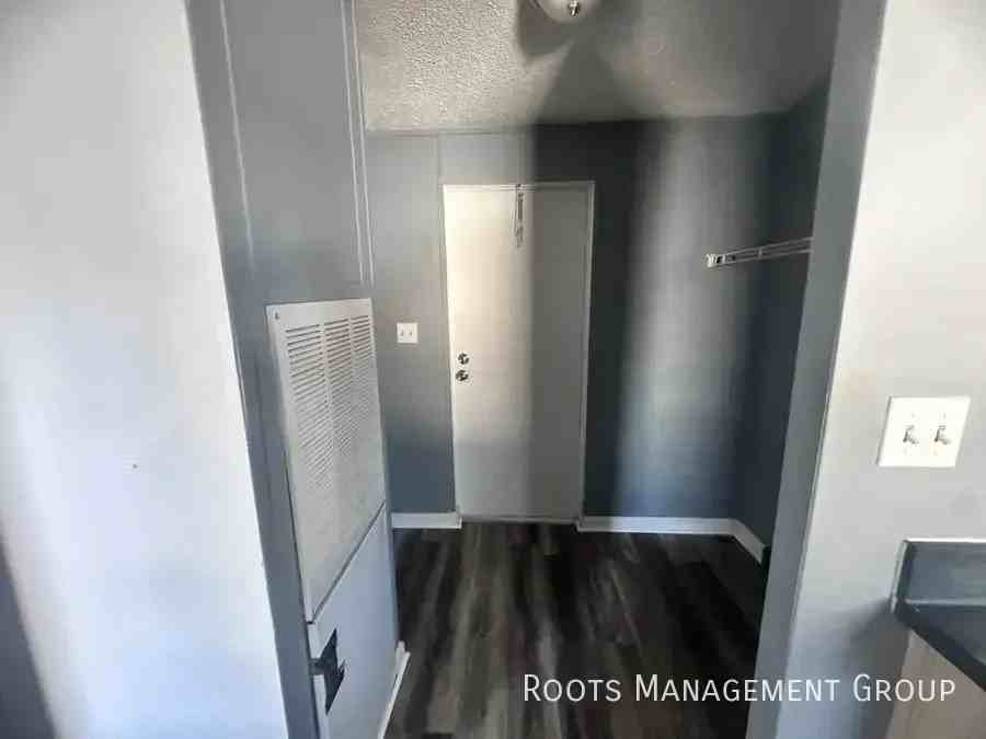 3314 Sawfish Ct #6 - Photo 4 of 13