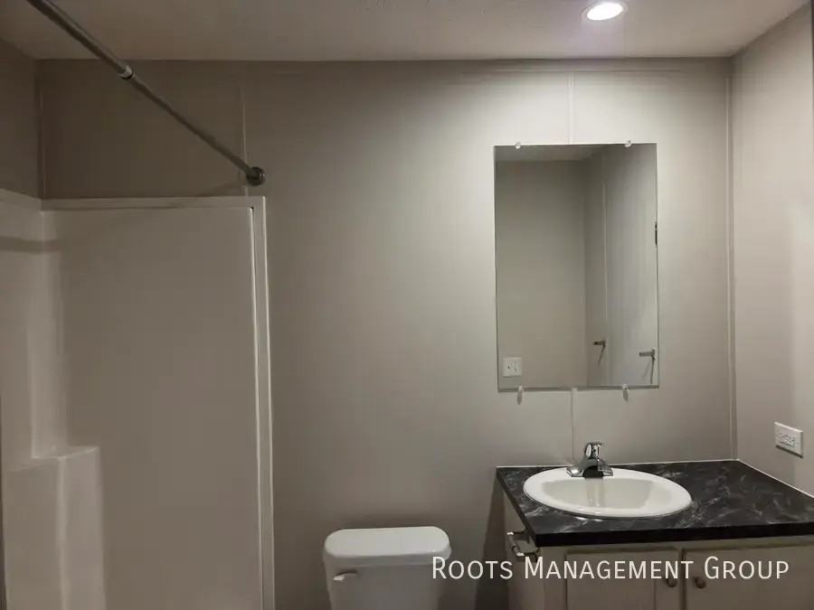 208 Carriage Lane Est #208 - Photo 5 of 10