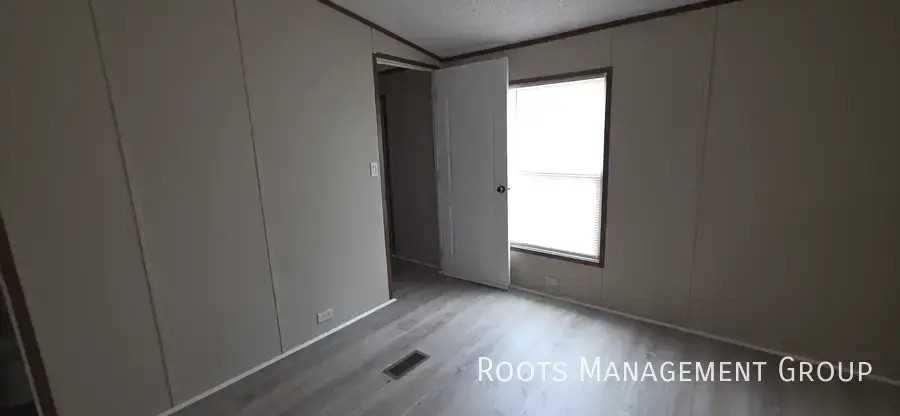 436 Linda Dr #239 - Photo 6 of 17