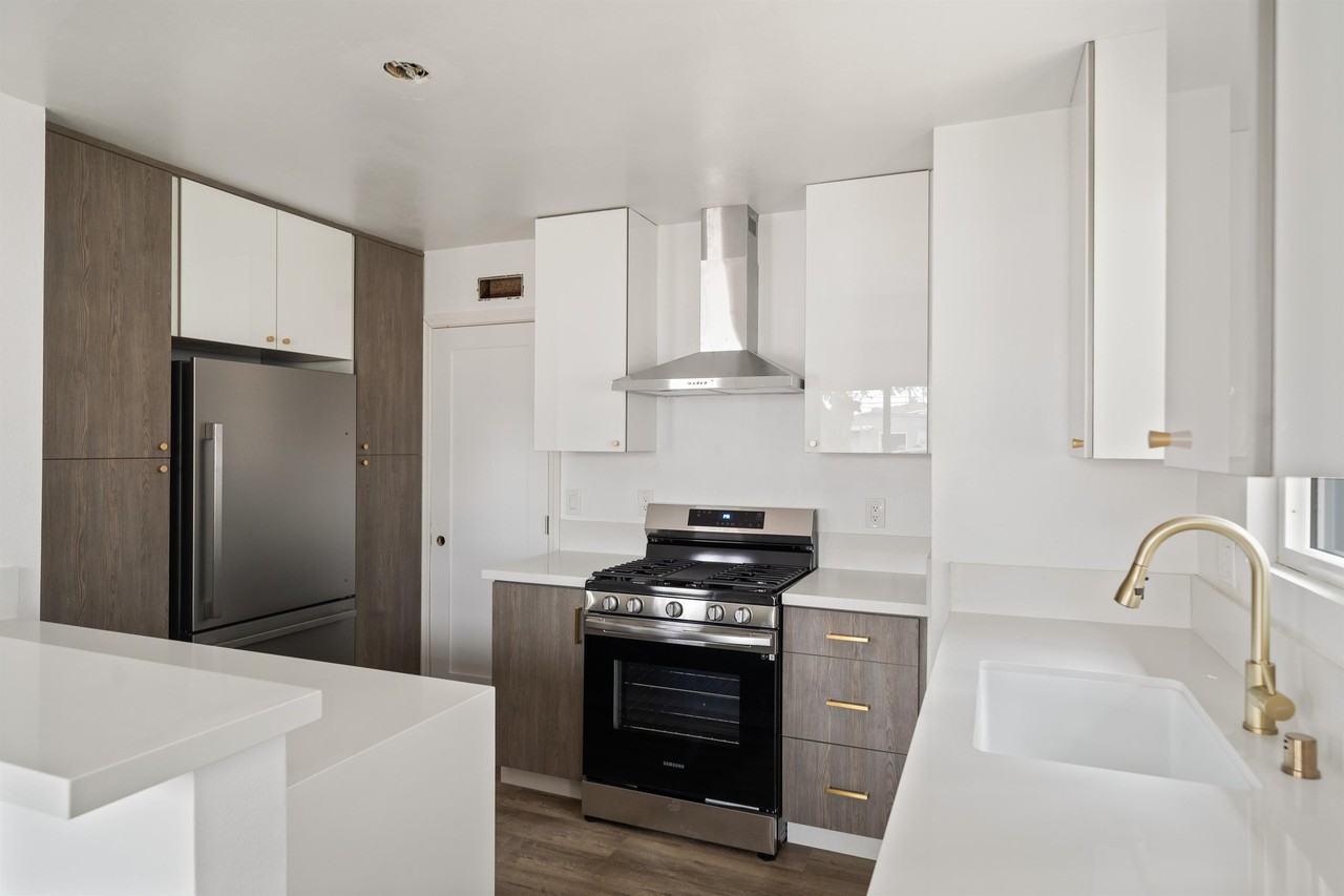 592 Hamilton St #D - Photo 2 of 8