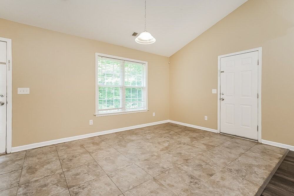 4315 Mccarron Ct - Photo 6 of 16