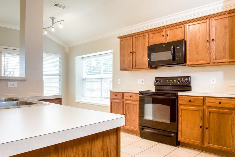 4521 Napa Valley Dr - Photo 7 of 19