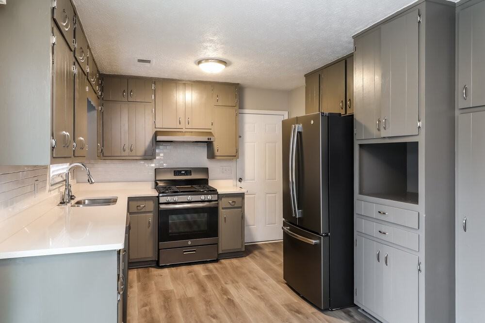 3112 Dempsey Pl - Photo 7 of 17