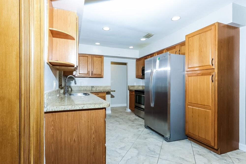 22025 Flanders Ct - Photo 6 of 15