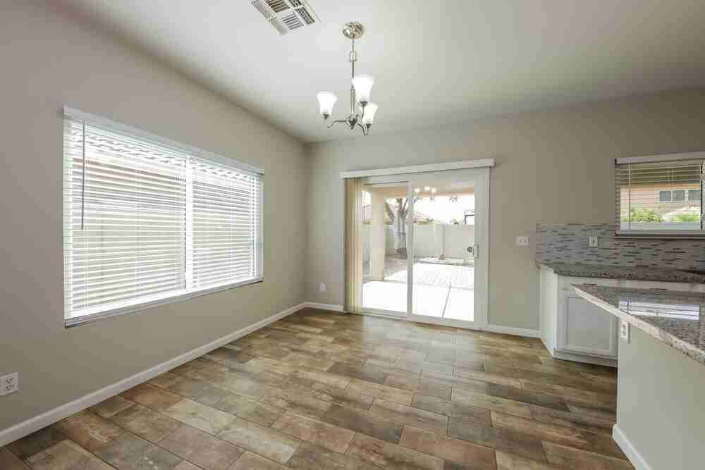 10609 W Angels Ln - Photo 7 of 19