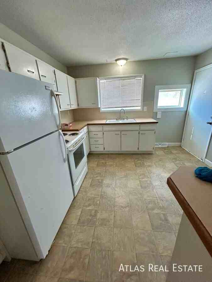 6646 Maywood Ave #A - Photo 3 of 10