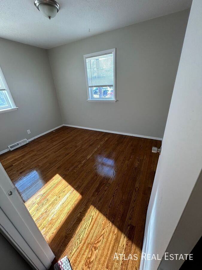 6646 Maywood Ave #A - Photo 4 of 10