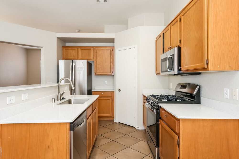 2114 Heritage Ridge Ave - Photo 6 of 16