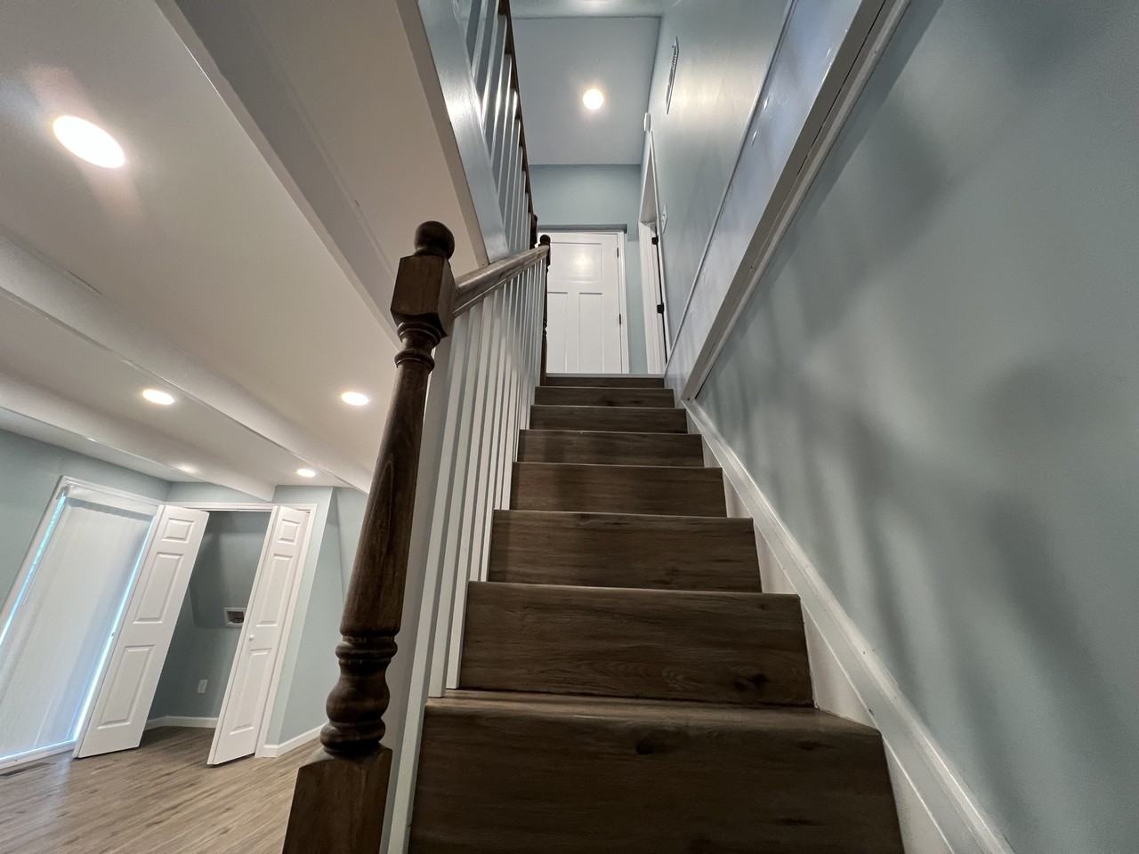 12 Swiss Dr - Photo 2 of 19