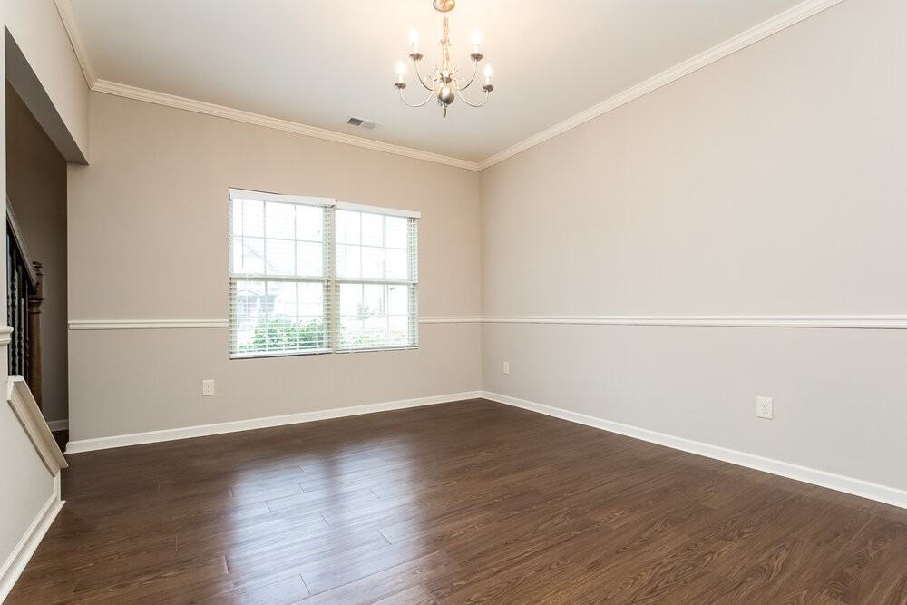 261 Chandler Bluff Ct - Photo 2 of 15