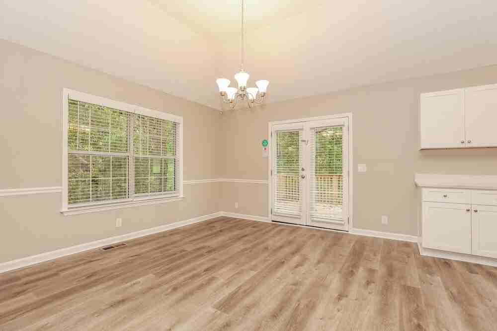 620 Cadogan Ct - Photo 7 of 19