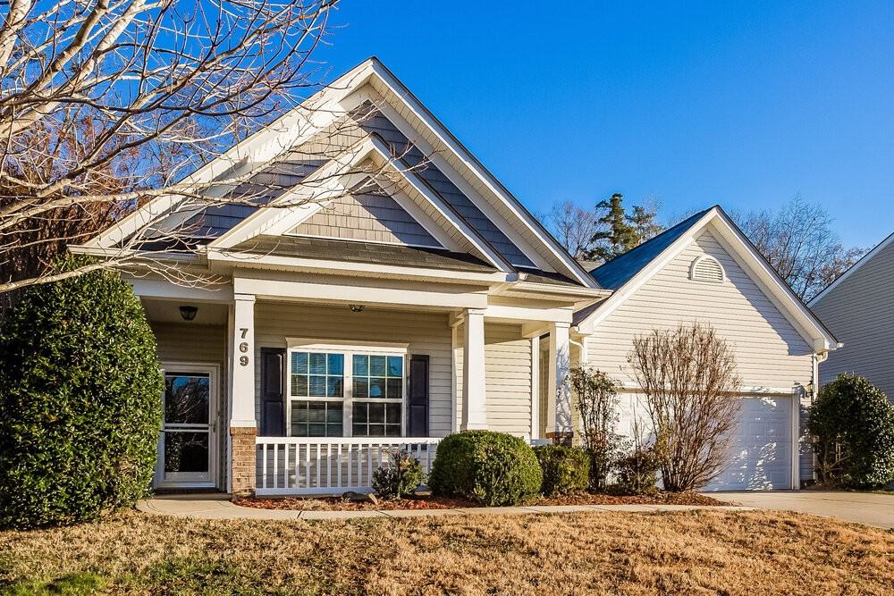 769 Mott Shue Dr Sw - Photo 5 of 17