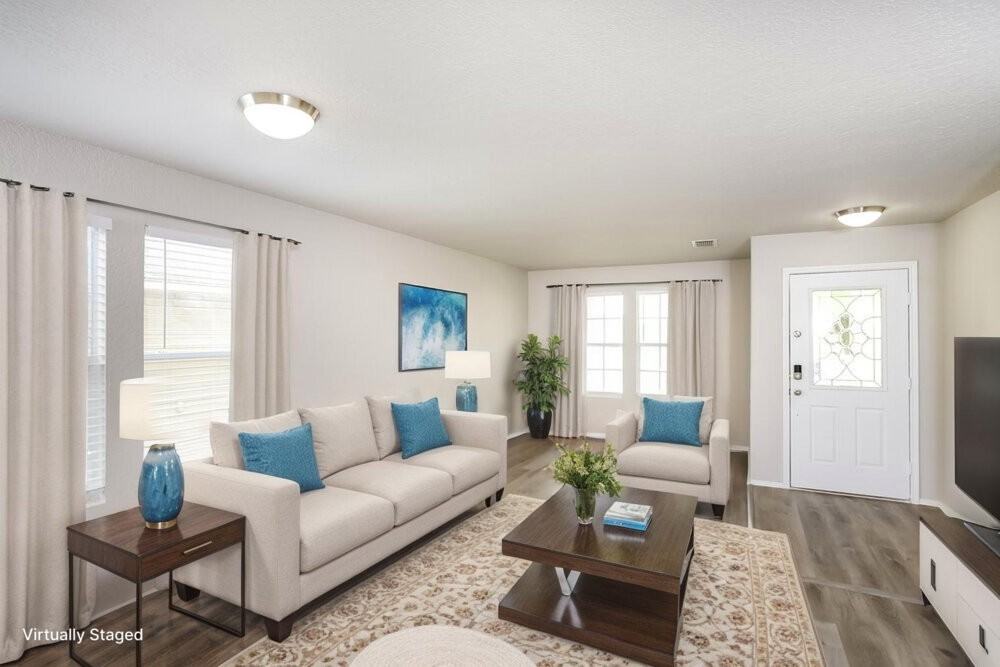 811 Rodeo Rnch - Photo 4 of 20