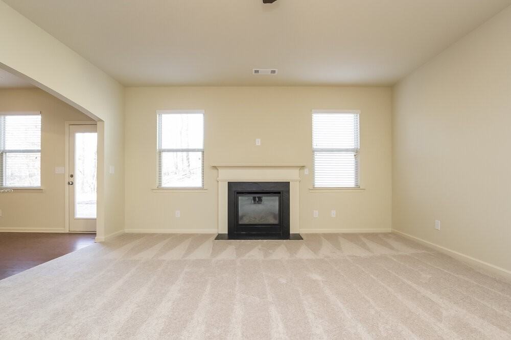 231 Jefferson Ave - Photo 3 of 15