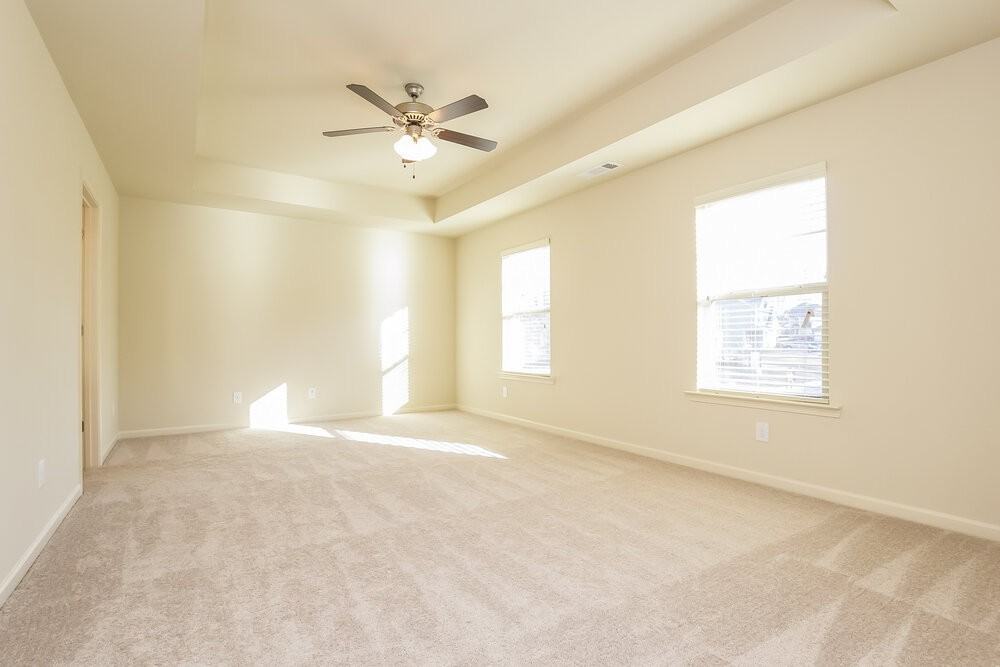 231 Jefferson Ave - Photo 6 of 15