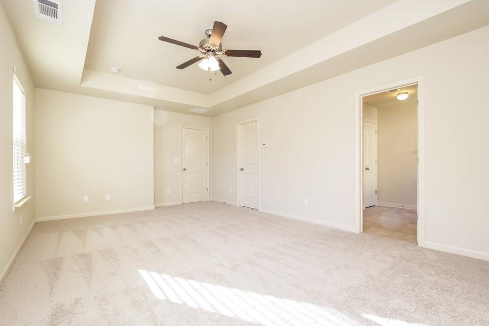 231 Jefferson Ave - Photo 7 of 15