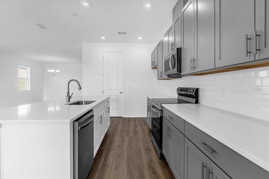 2355 Lancashire St #2355 - Photo 5 of 29