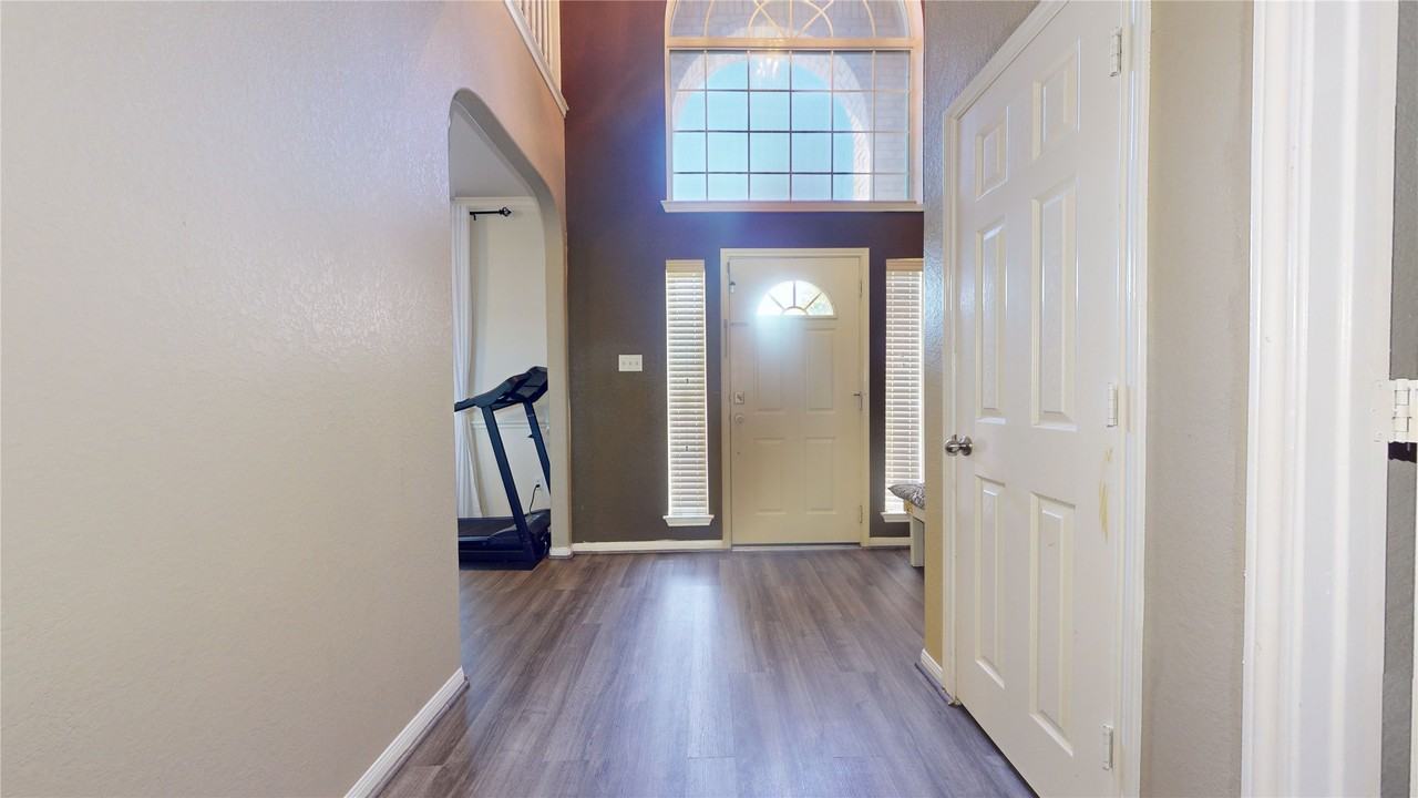 21499 Pleasant Forest Bnd #21499 - Photo 3 of 46