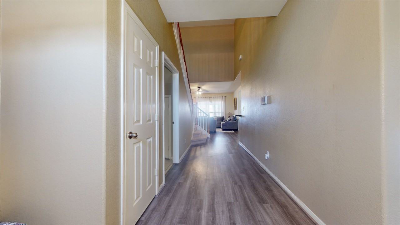 21499 Pleasant Forest Bnd #21499 - Photo 4 of 46