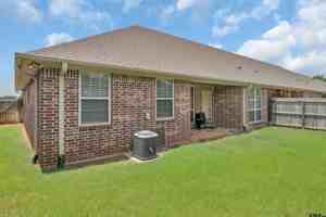 featured image of 112 Letha Ct #112