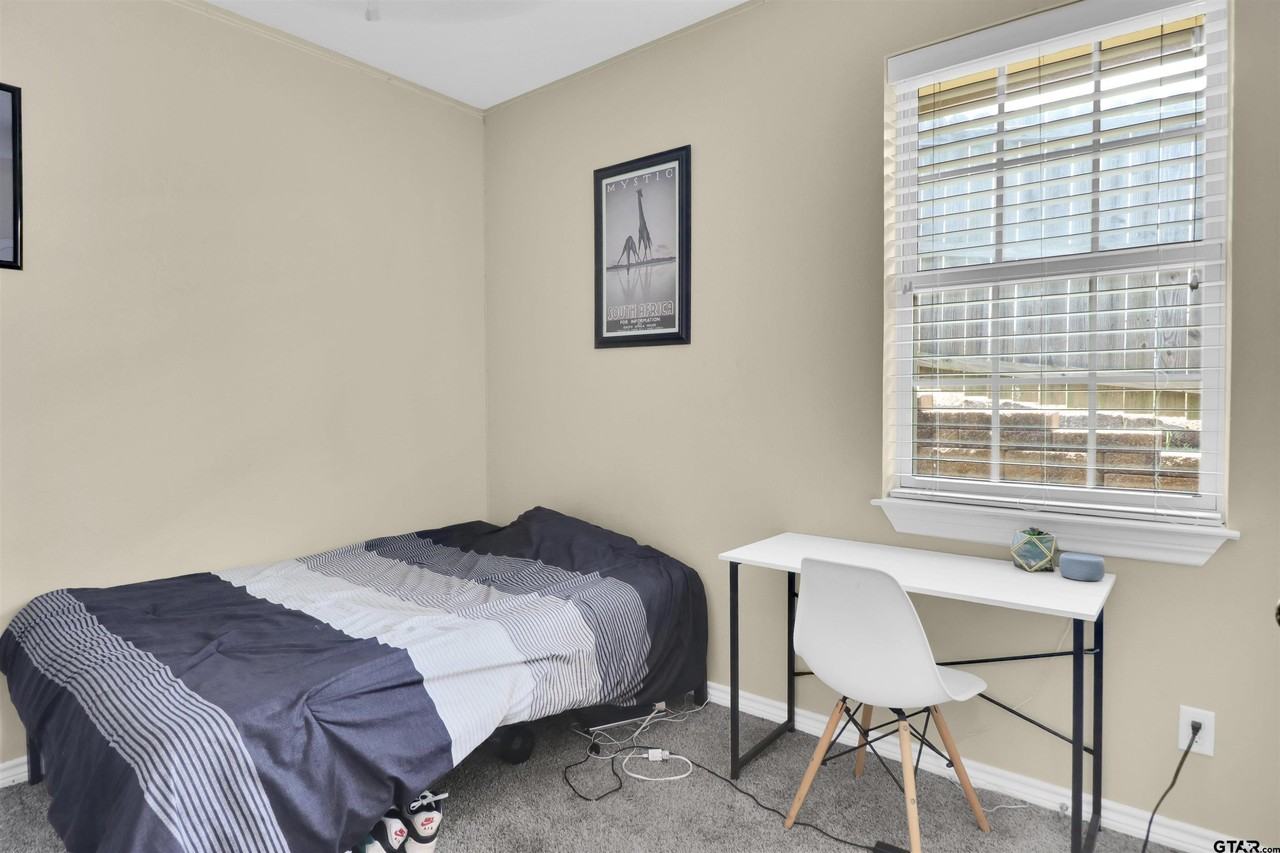 112 Letha Ct #112 - Photo 2 of 33