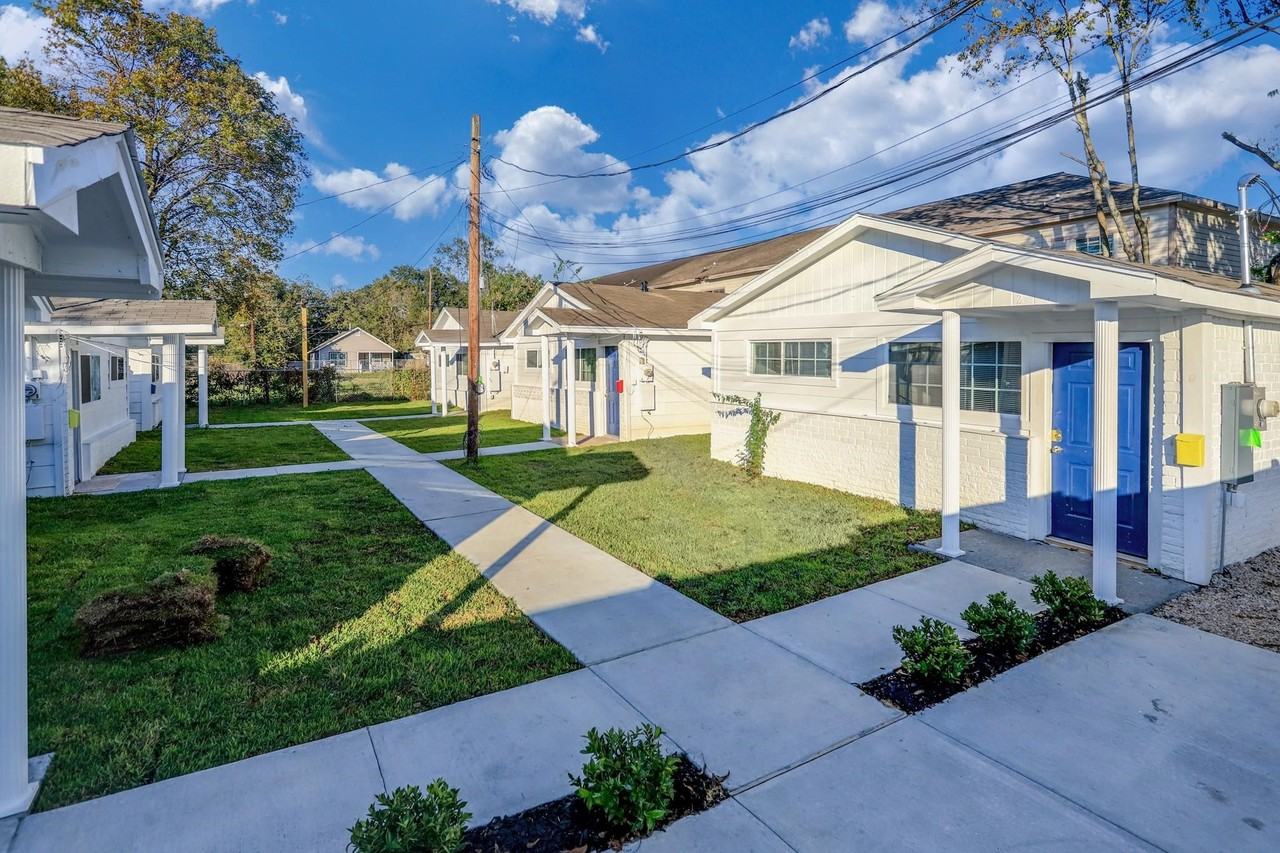 3823 Lydia St #3823-4 - Photo 3 of 16