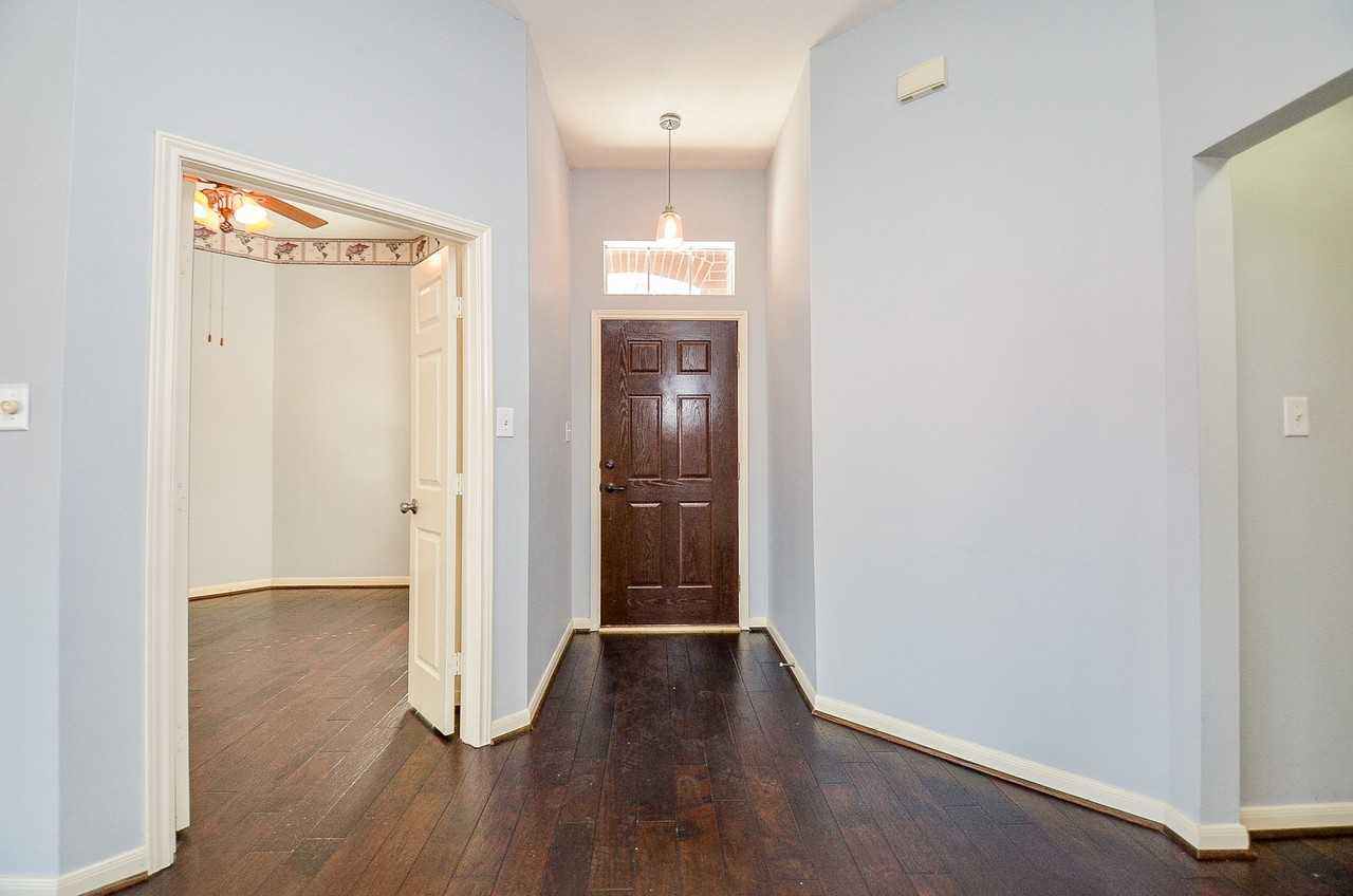 3202 Shadowchase Ct #3202 - Photo 6 of 23