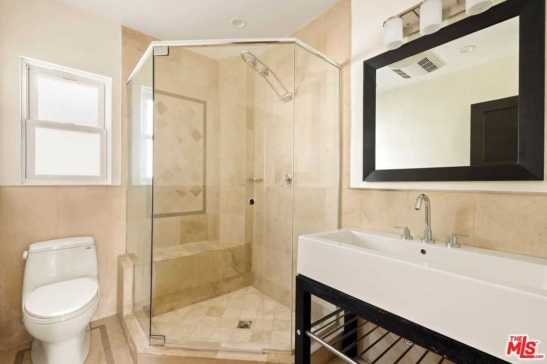 1344 N Crescent Heights Blvd #1344-3 - Photo 6 of 12