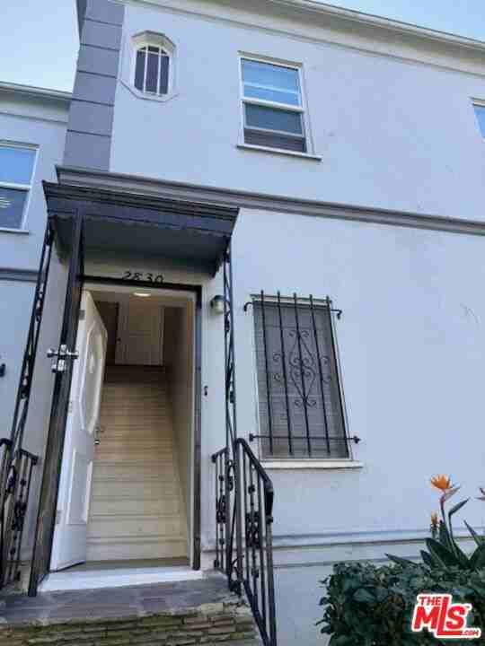 2830 W 3rd St #2830 - Photo 4 of 19