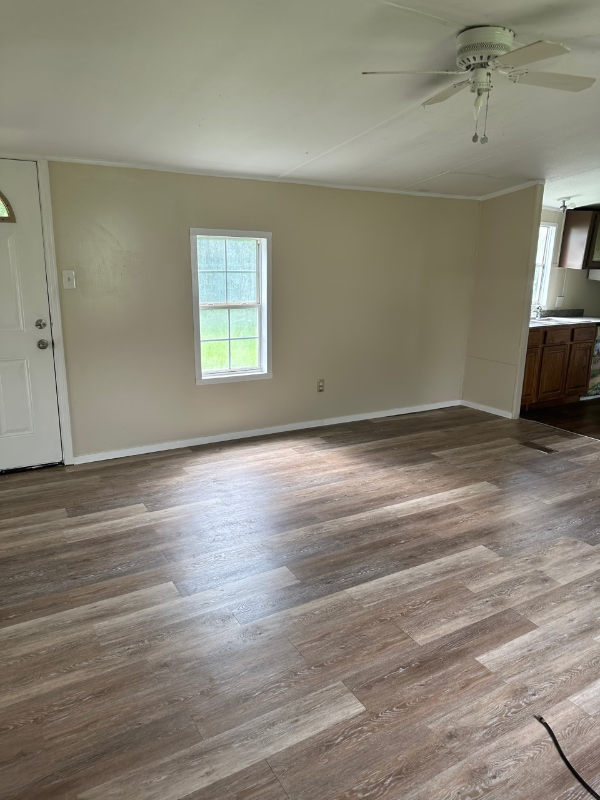 104 Forest Crk - Photo 2 of 13