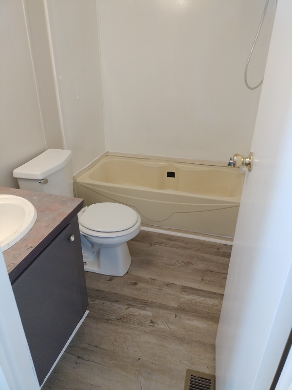 104 Forest Crk - Photo 5 of 13