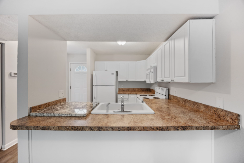 3555 South Carolinaoverpass #8H - Photo 5 of 18