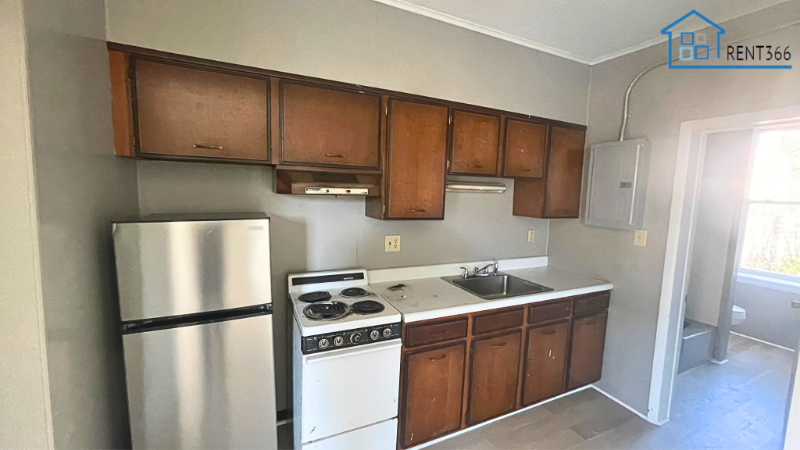 101 N George St #3 - Photo 2 of 13