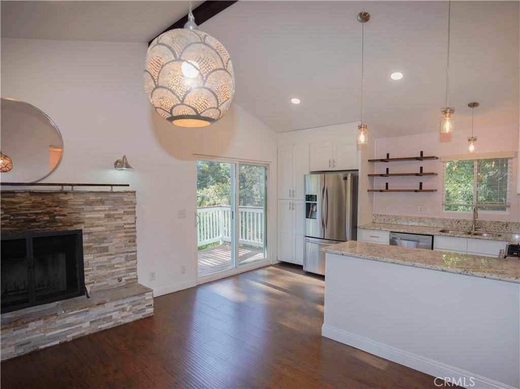 810 W Victoria Ct #810 - Photo 2 of 24