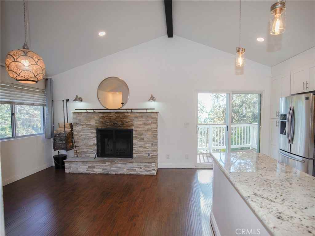 810 W Victoria Ct #810 - Photo 5 of 24