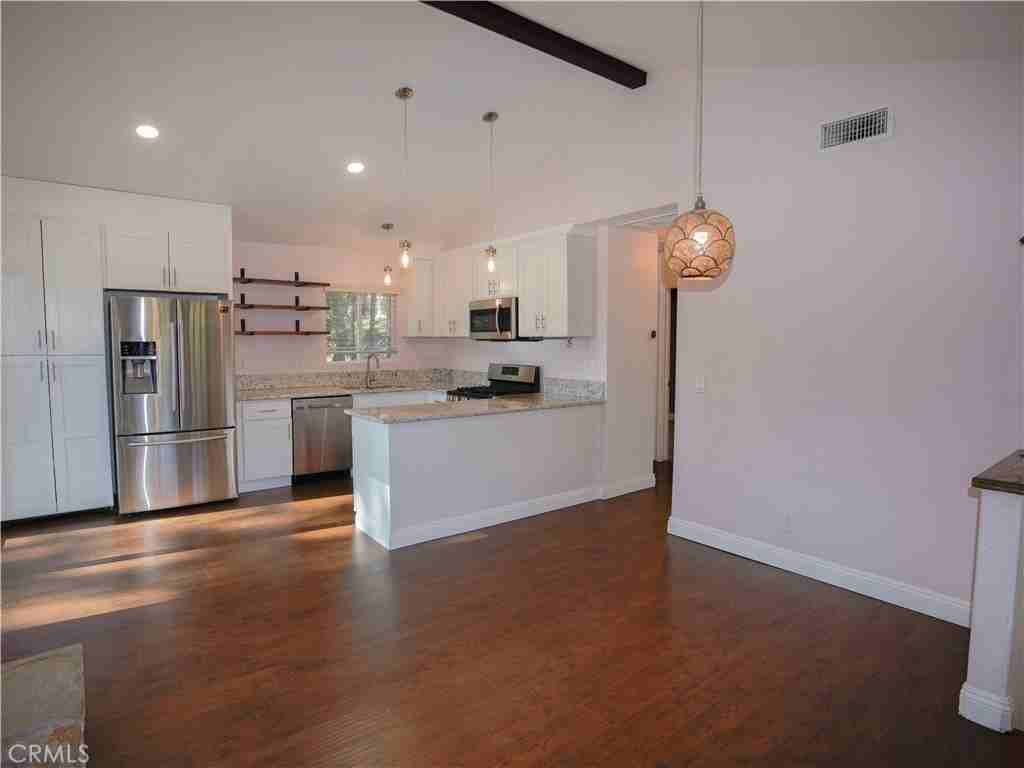 810 W Victoria Ct #810 - Photo 6 of 24