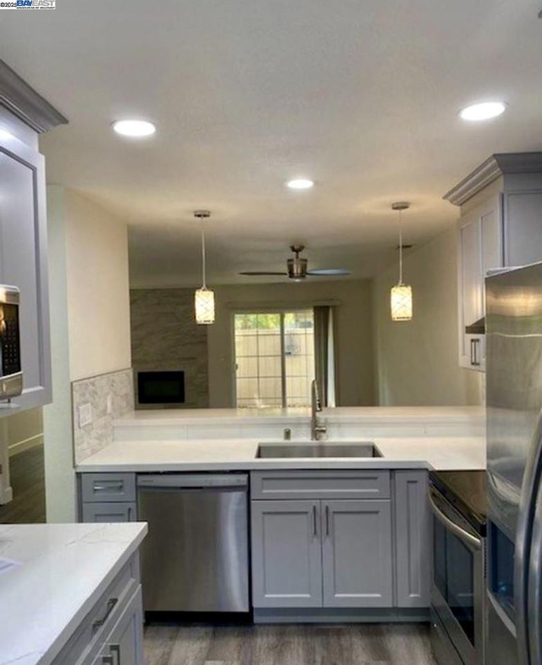 4207 Sheldon Cir #4207 - Photo 7 of 13