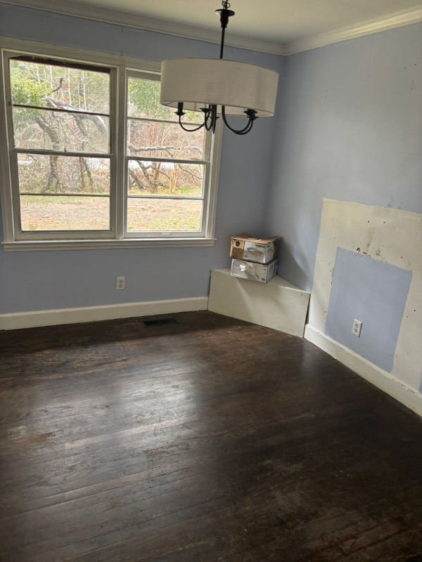 605 Indian Cir - Photo 7 of 23