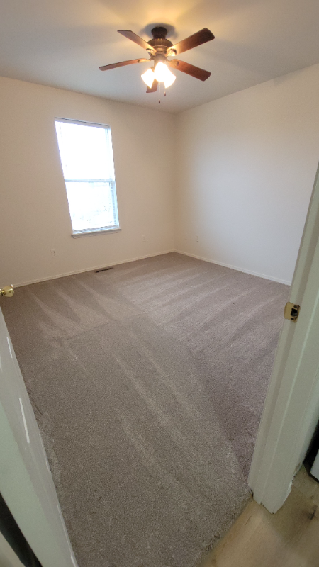 111 Stonington St - Photo 7 of 10