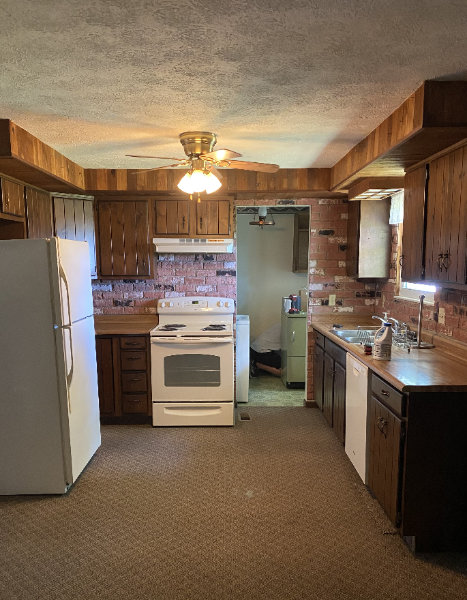 301 Ardmore Dr - Photo 4 of 7