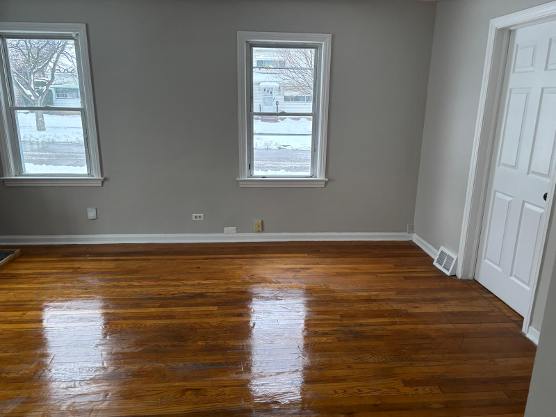 5717 Archmere Ave - Photo 2 of 14