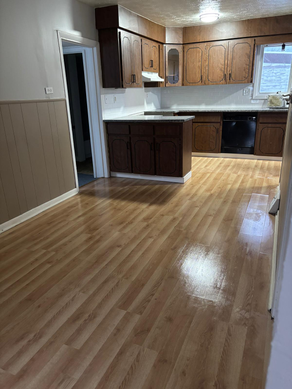 5717 Archmere Ave - Photo 6 of 14