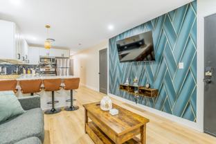 1704 N Springfield Ave #1 - Photo 1 of 1