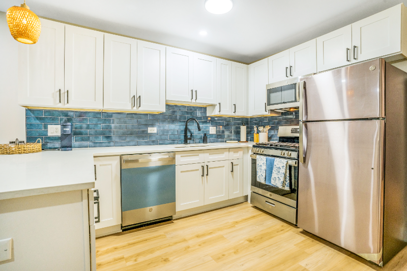 1704 N Springfield Ave #1 - Photo 3 of 16