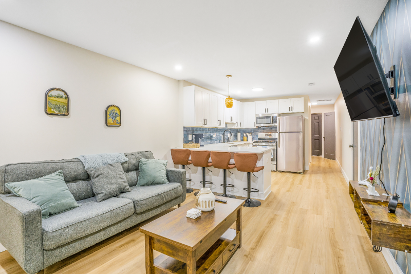 1704 N Springfield Ave #1 - Photo 5 of 16