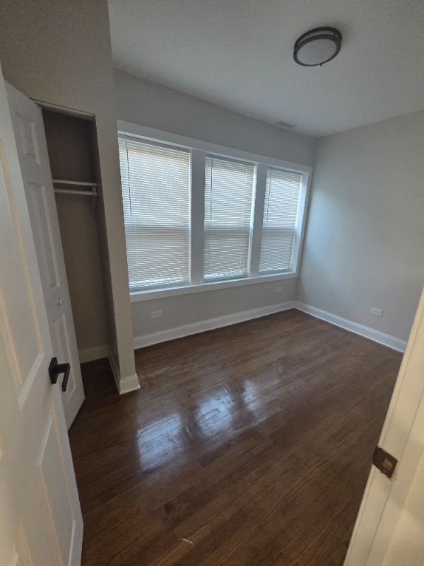 1048 W Marquette Rd - Photo 4 of 12