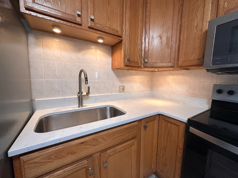 241 Boston St - Photo 6 of 35