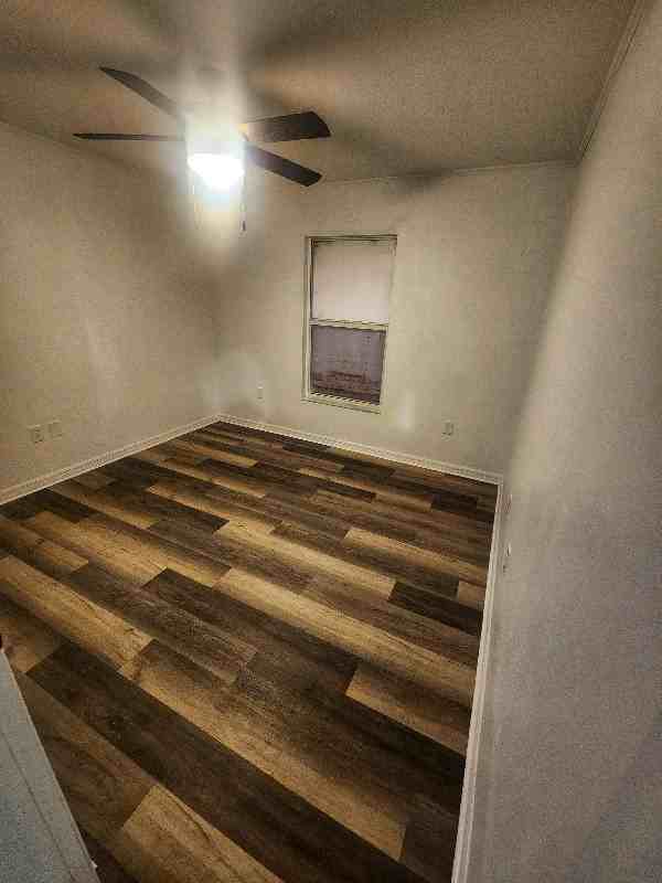 5710 Graham St - Photo 5 of 9