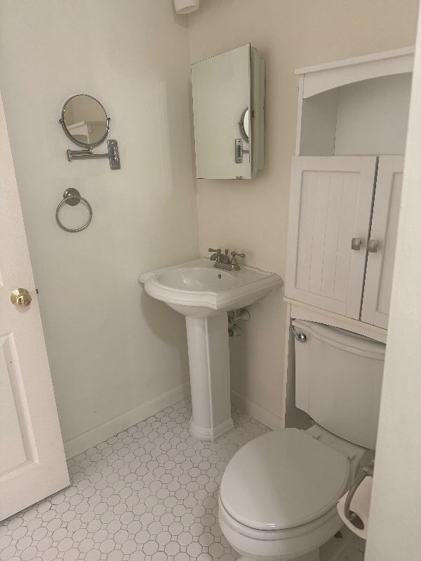 19 Maple St #3 - Photo 5 of 6